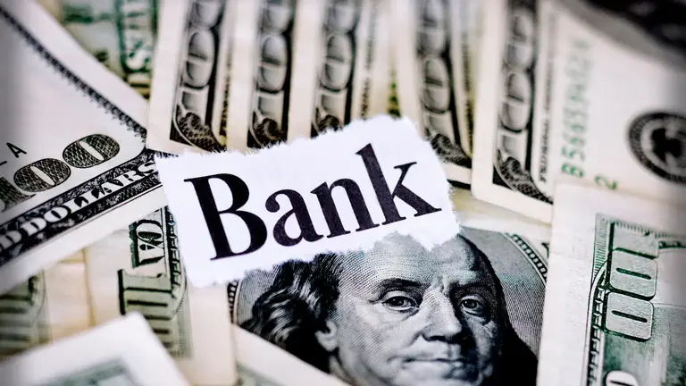 Audit Laporan Keuangan Bank dan Lembaga Keuangan